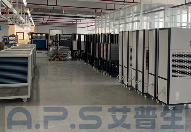 回南天”來(lái)襲，除濕機(jī)派上了大用場(chǎng)，大顯除濕干燥手段。